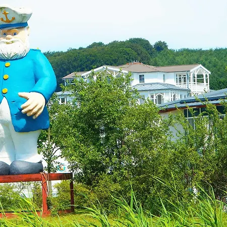 10 Im Haus Hühnergott Im Seepark * Sellin (Rugen)