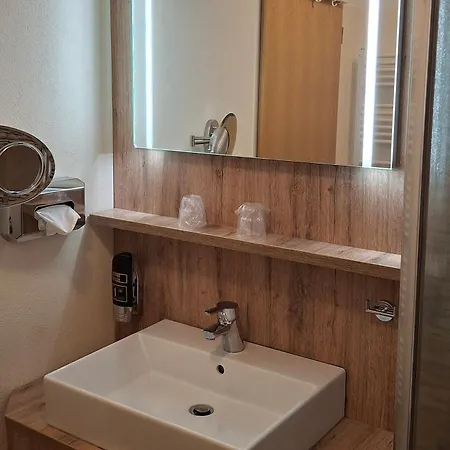 10 Im Haus Hühnergott Im Seepark Sellin (Rugen)